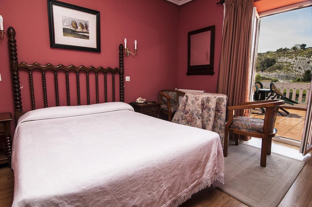 Riodeva Hotel Unquera Quarto foto